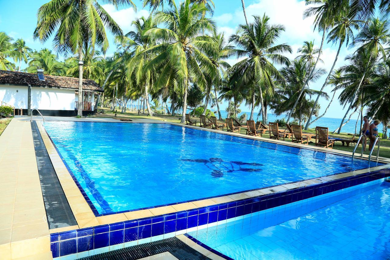 Darwins Beach Resort Tangalle Exterior foto