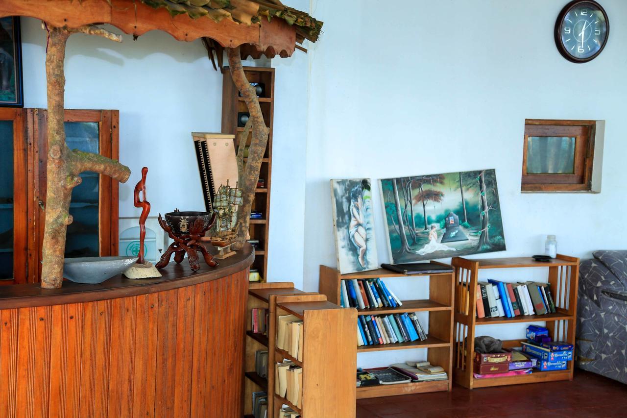 Darwins Beach Resort Tangalle Exterior foto