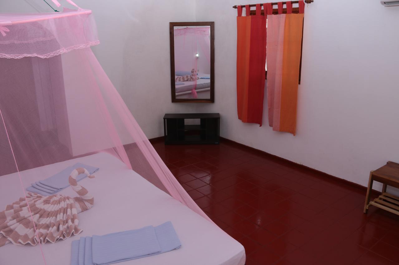Darwins Beach Resort Tangalle Exterior foto